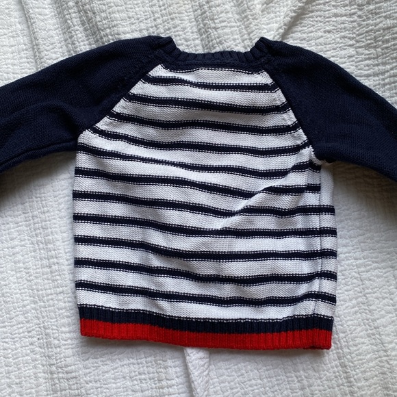 2 sweaters, 1 Christmas pajama - Picture 4 of 6